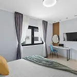 Alex Luxury 4* Ρόβινι