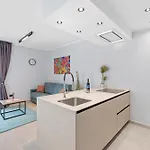 Alex Luxury