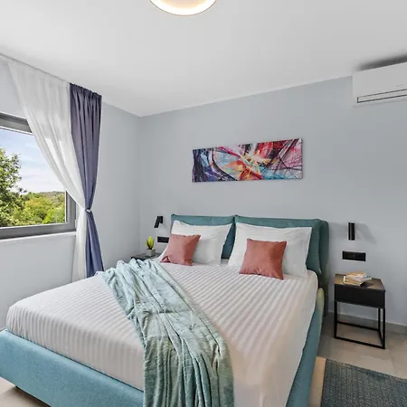 Alex Luxury 4*